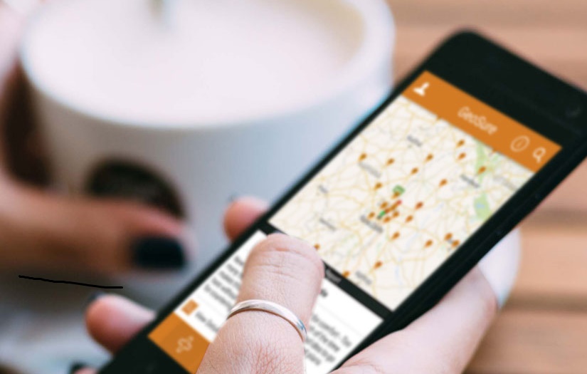 CUSTOM MOBILE APP FOR TRAVELERS
